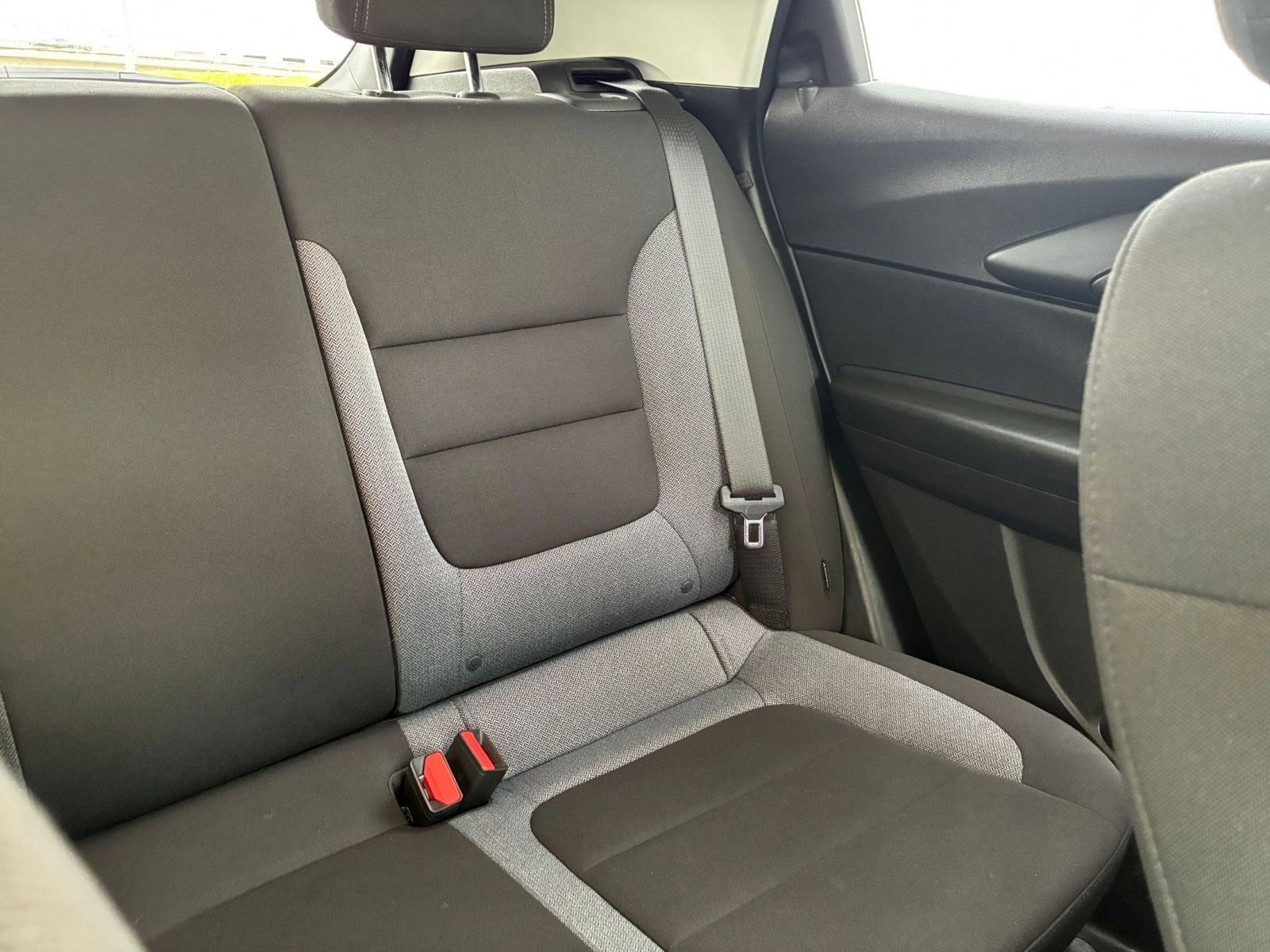 Used 2025 Chevrolet TrailBlazer LT image 36
