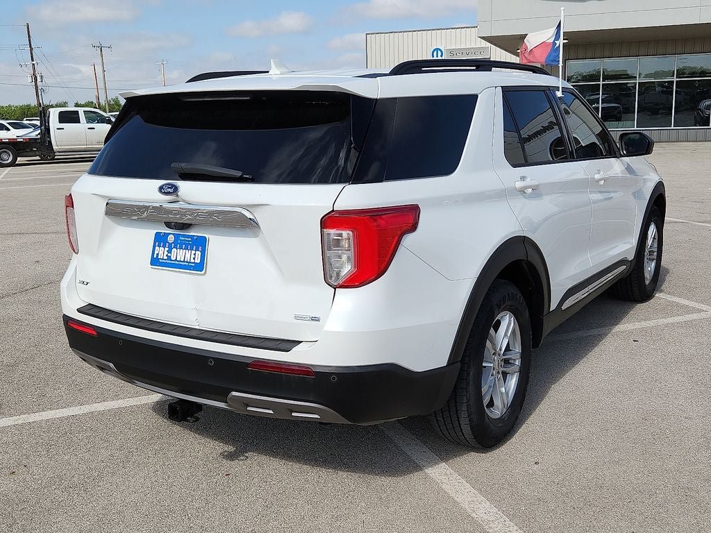 Used 2020 Ford Explorer XLT w/ Equipment Group 202A AWD/4WD image 5