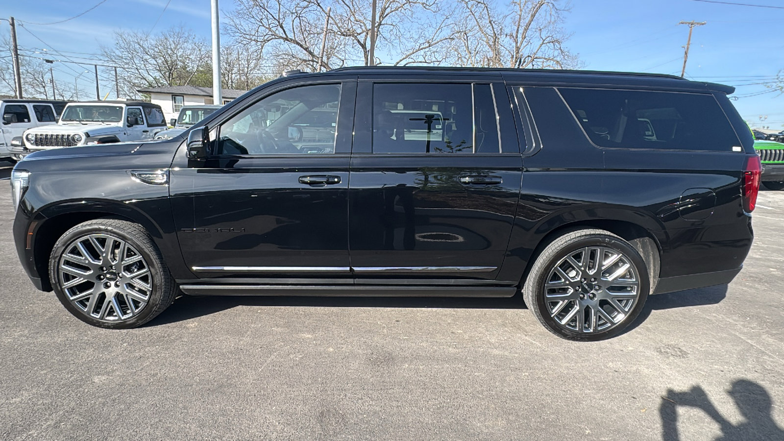 Used 2026 GMC Yukon XL Denali Ultimate image 8