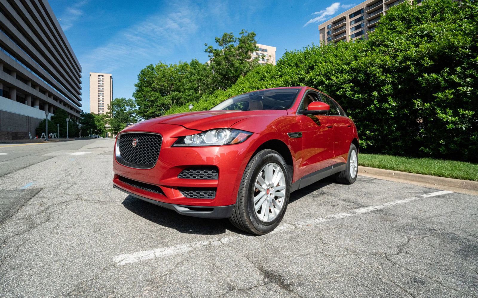 Used 2017 Jaguar F-PACE Prestige image 5