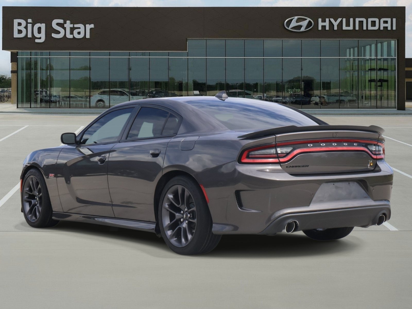 Used 2023 Dodge Charger Scat Pack w/ Plus Group RWD image 3