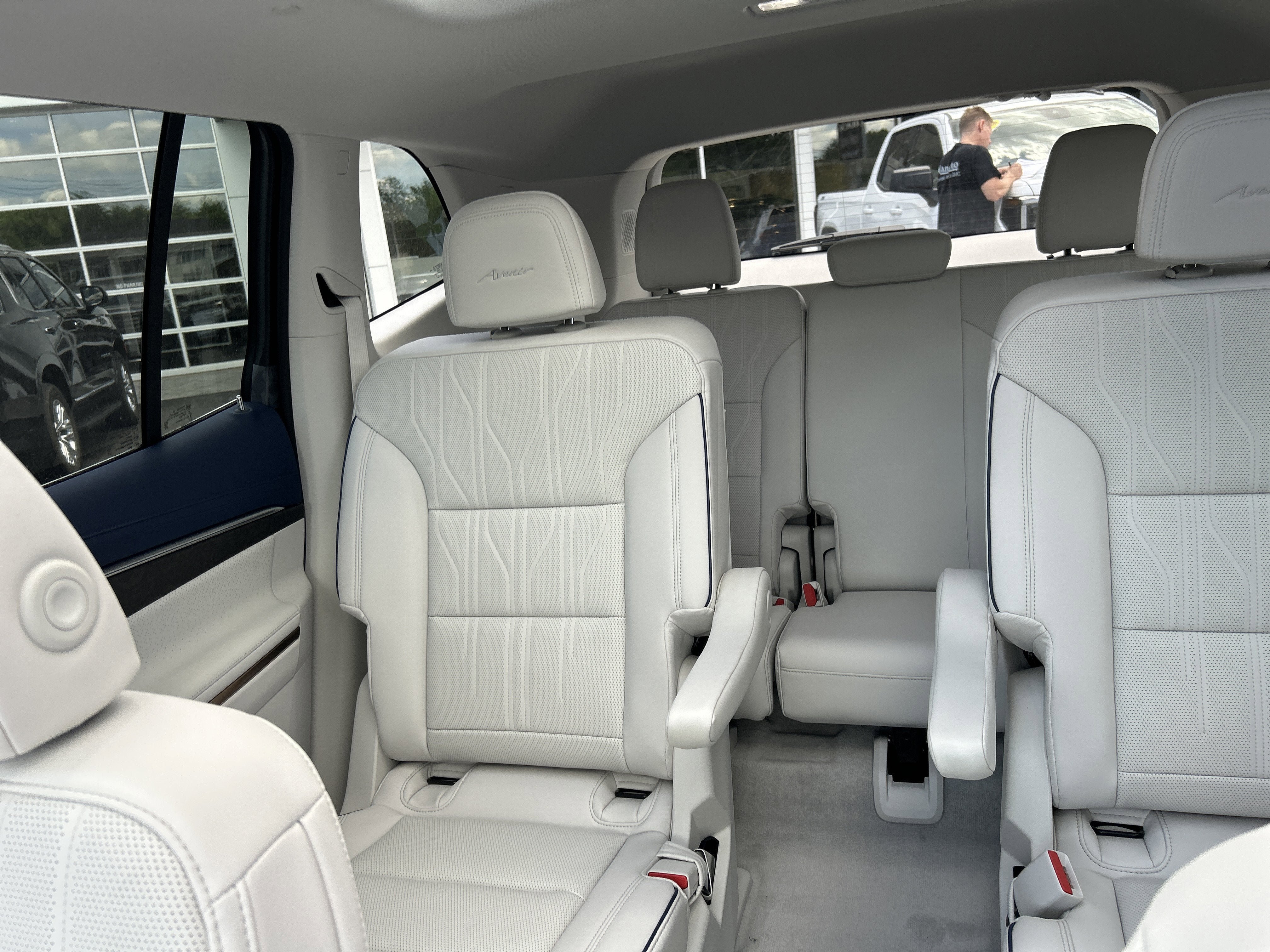New 2026 Buick Enclave Avenir w/ Super Cruise Package FWD image 25