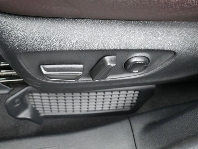 Used 2024 Toyota Sienna Platinum image 12