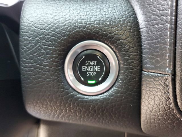 Used 2023 GMC Yukon XL Denali image 24