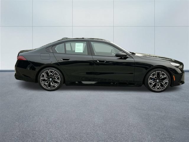 Used 2026 BMW i5 eDrive40 w/ M Sport Package AWD/4WD image 5