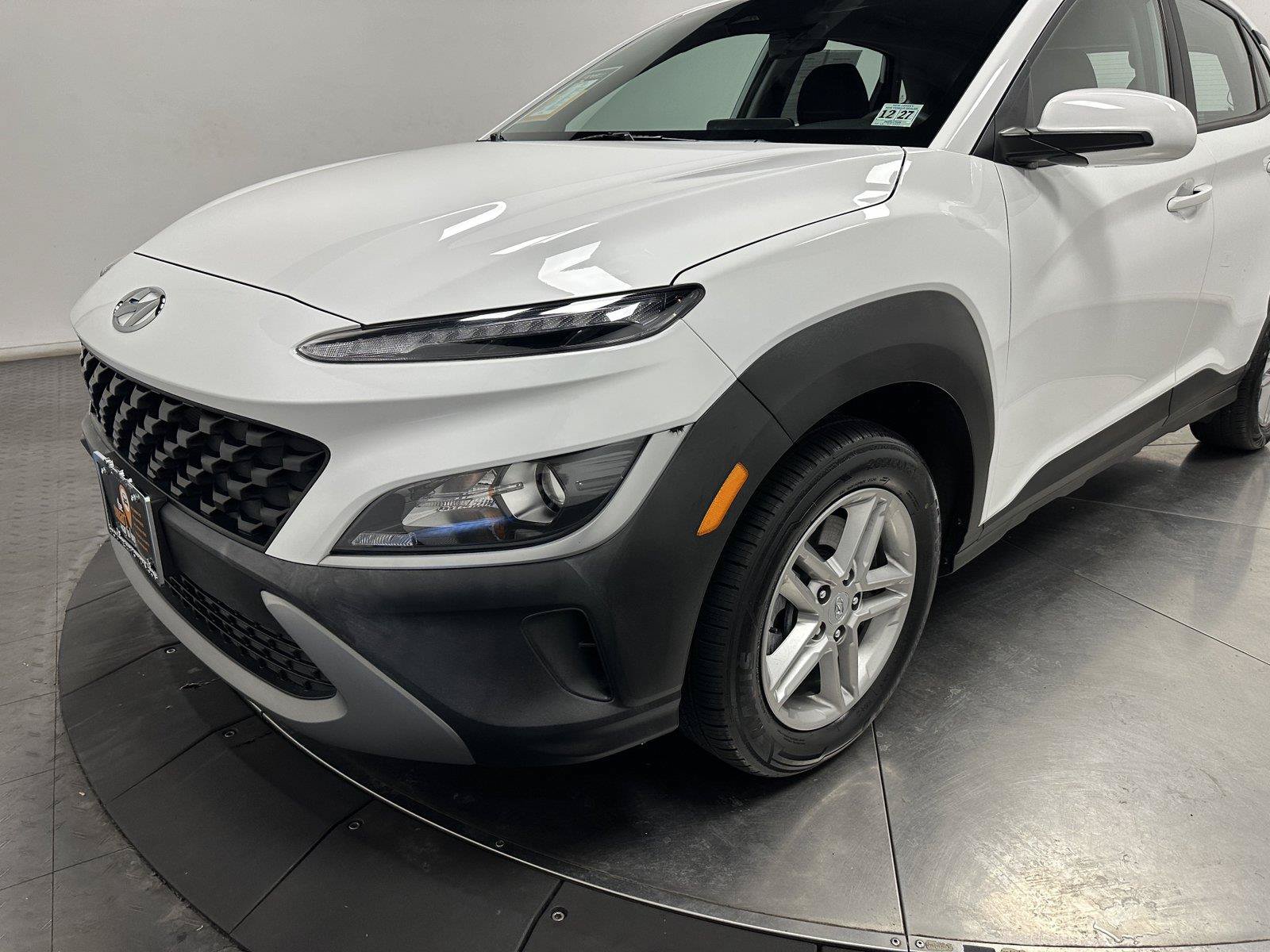 Used 2022 Hyundai Kona SE w/ Cargo Package AWD/4WD image 7