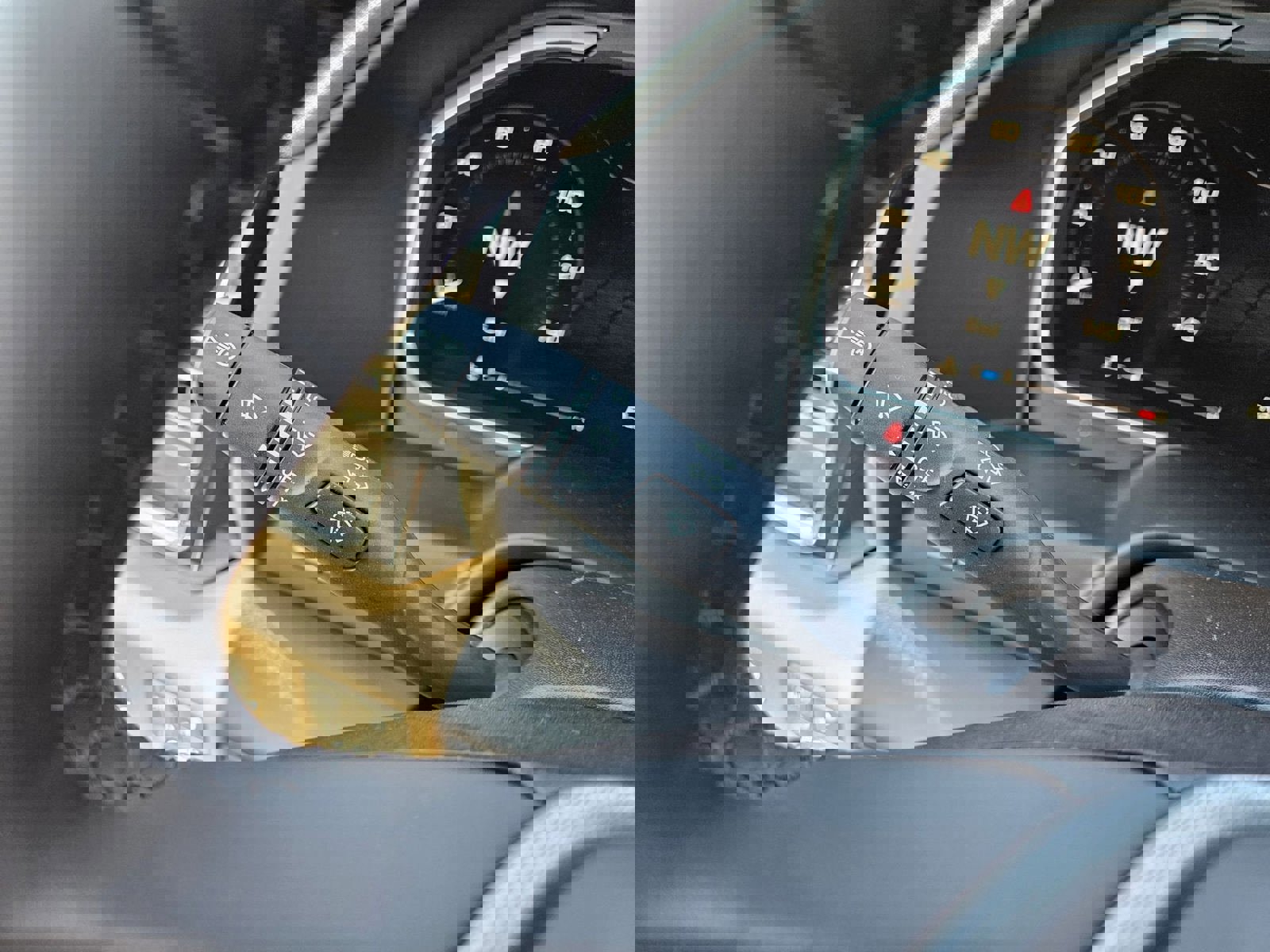 New 2026 GMC Sierra 2500 Denali w/ Denali Reserve Package image 15