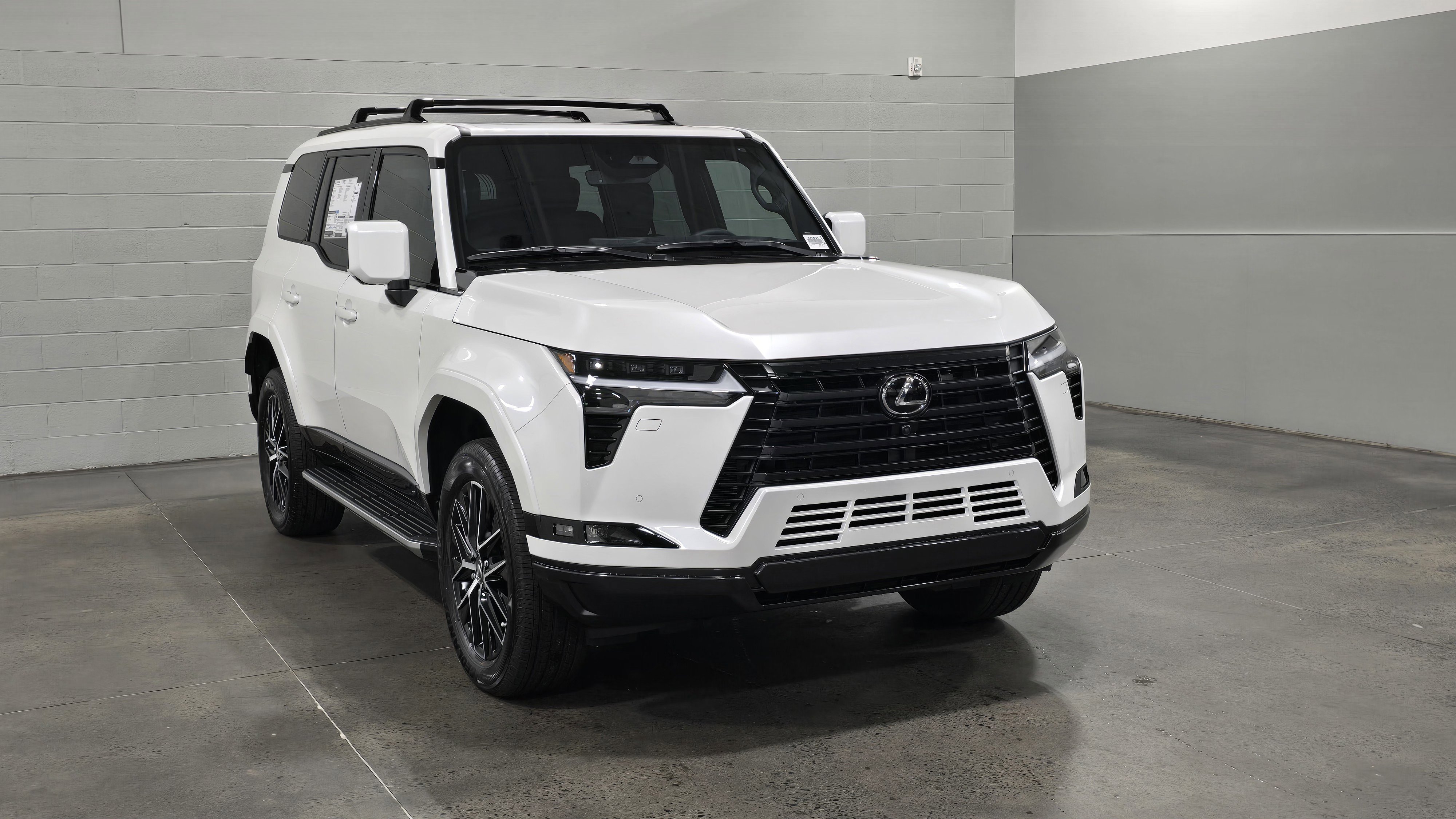 New 2025 Lexus GX 550 image 2