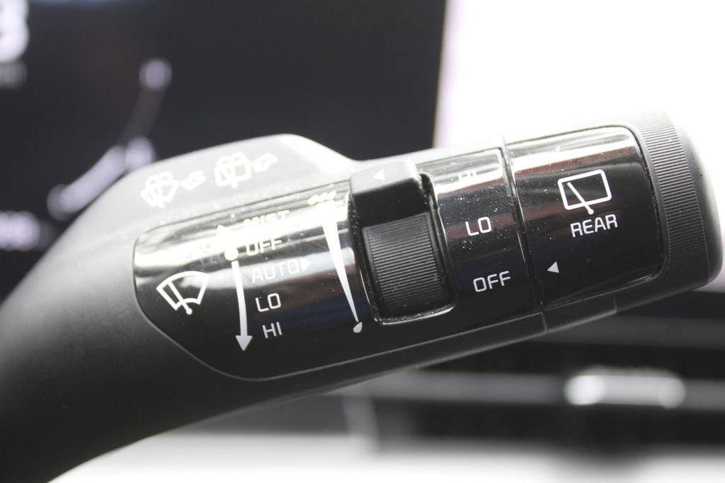 Used 2024 Kia Sportage SX image 35