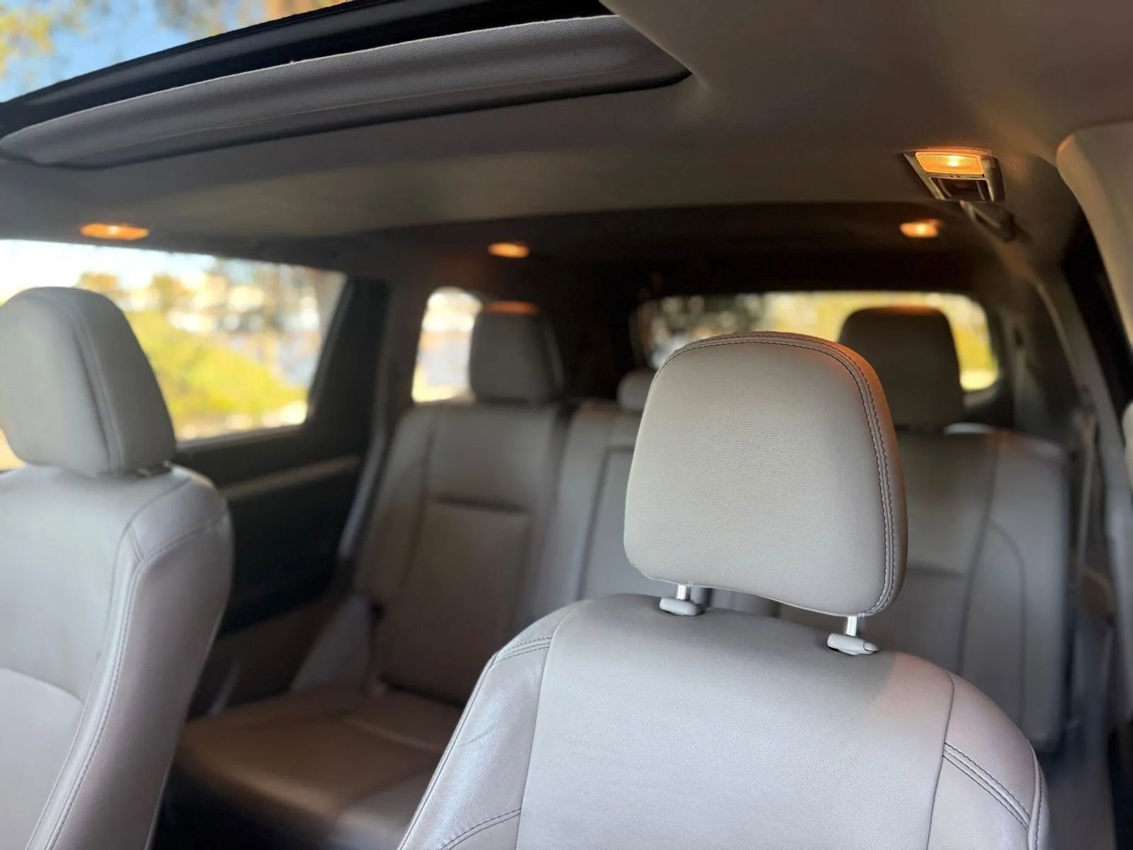 Used 2016 Toyota Highlander XLE AWD/4WD image 16