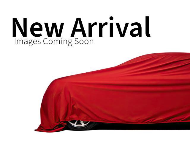 Used 2023 GMC Yukon XL SLT w/ SLT Premium Package image 1