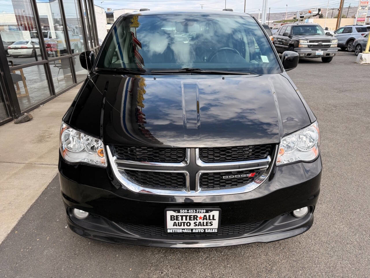 Used 2020 Dodge Grand Caravan SXT image 8