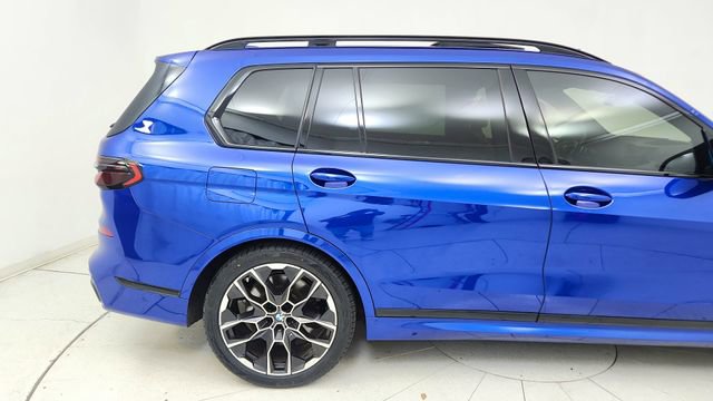 Used 2025 BMW X7 M60i image 7