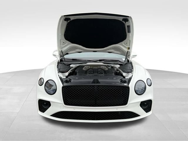 Used 2021 Bentley Continental GT image 9