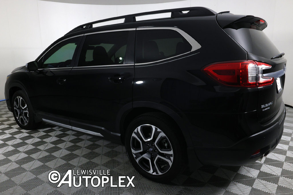 Used 2023 Subaru Ascent Limited w/ Technology Package AWD/4WD image 7