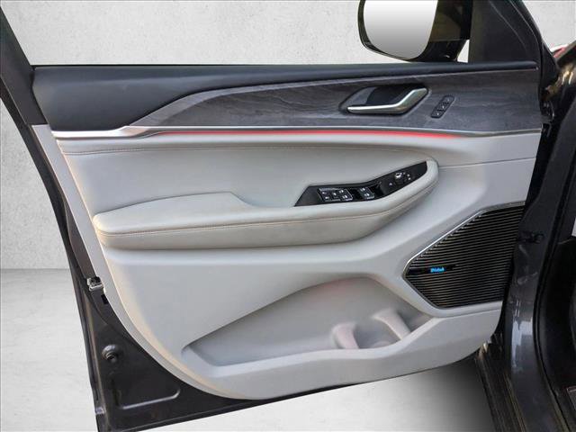 Used 2021 Jeep Grand Cherokee L Overland image 14