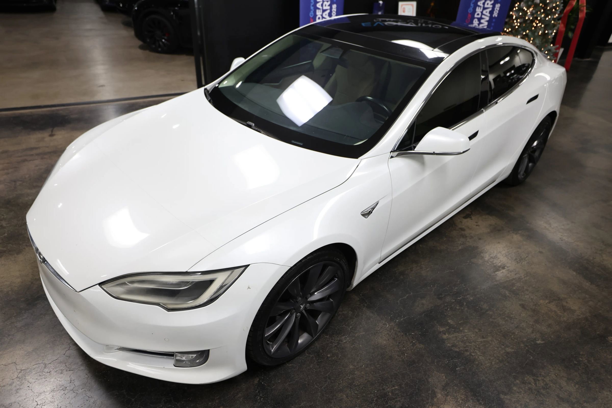 Used 2017 Tesla Model S P100D image 10
