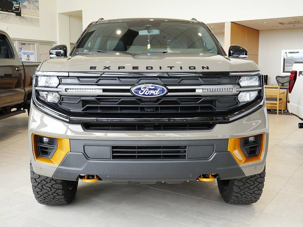 New 2027 Ford Expedition Tremor w/ Driver's Package AWD/4WD image 6