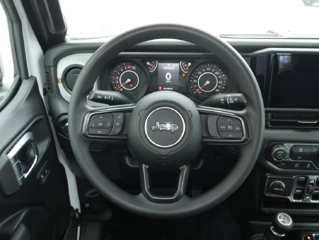 New 2026 Jeep Gladiator Sport AWD/4WD image 15