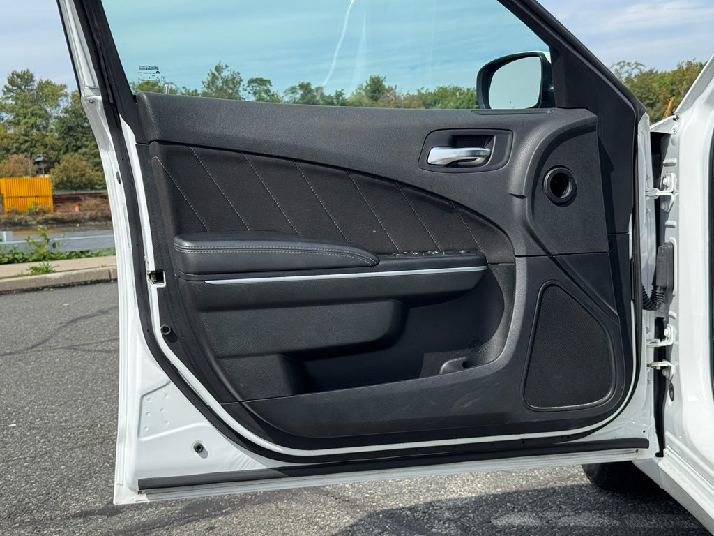 Used 2022 Dodge Charger SXT image 7