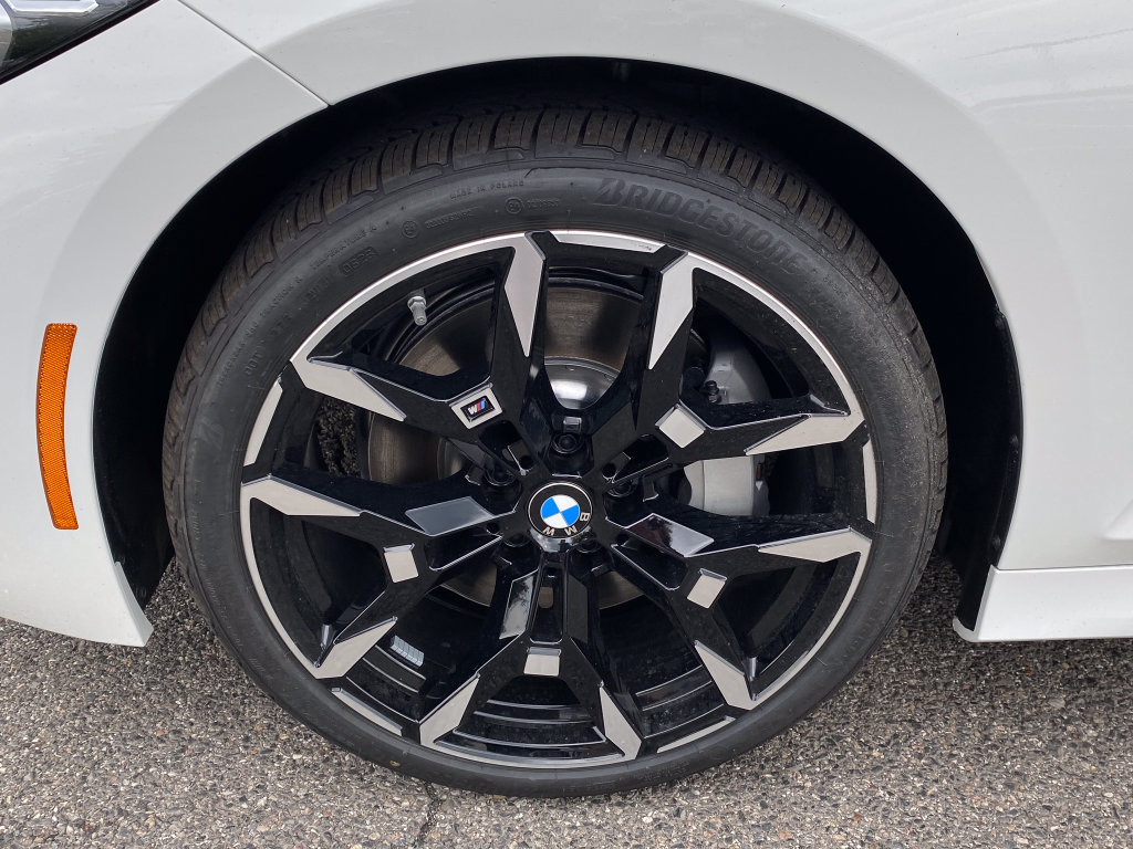 New 2026 BMW 330i xDrive Sedan w/ M Sport Package AWD/4WD image 8