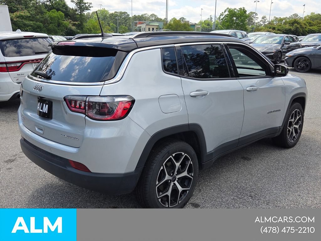 Used 2025 Jeep Compass Limited AWD/4WD image 14