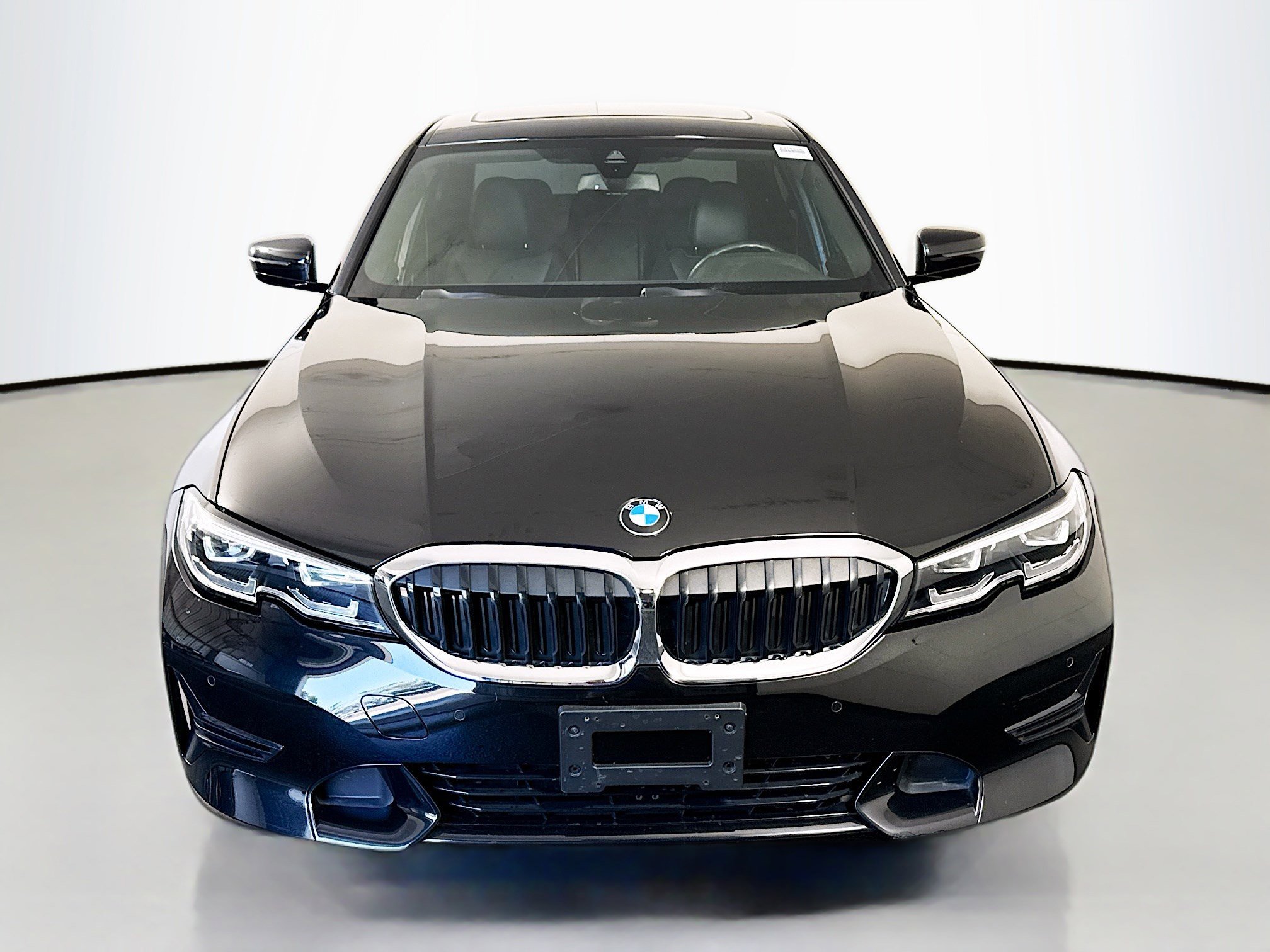 Used 2019 BMW 330i xDrive Sedan w/ Convenience Package image 2