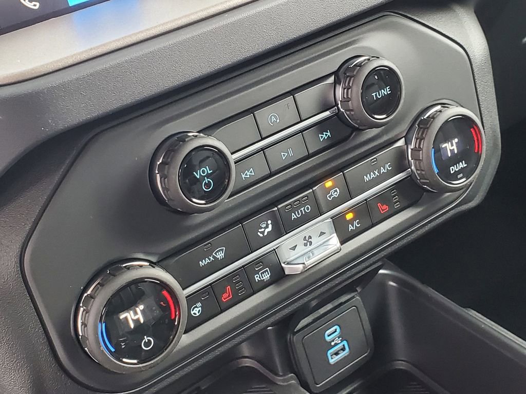 New 2025 Ford Bronco Outer Banks image 22