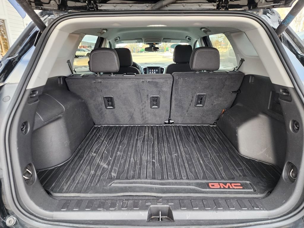Certified 2024 GMC Terrain SLE w/ Driver Convenience Package image 10