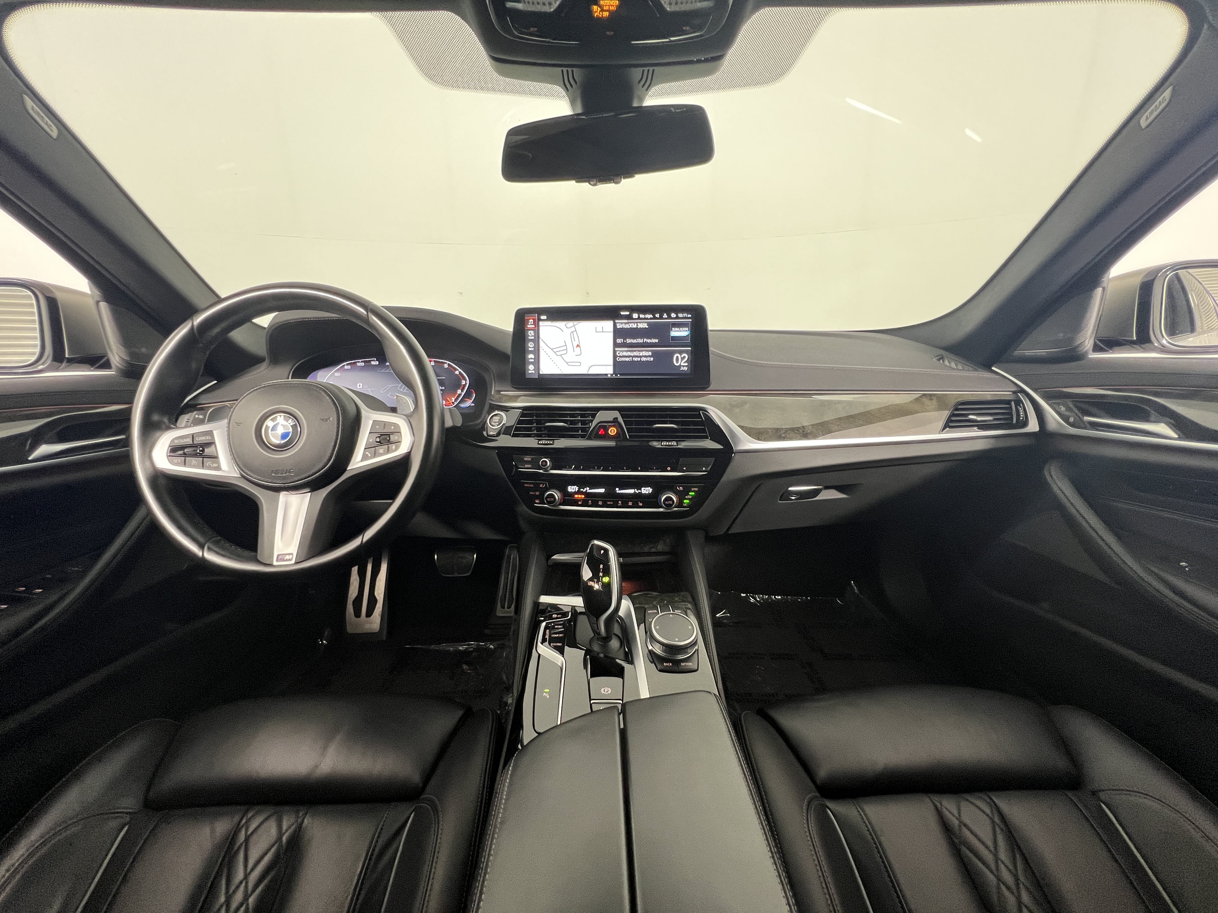 Used 2022 BMW M550i xDrive AWD/4WD image 11
