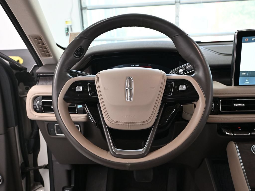 Used 2023 Lincoln Aviator Reserve AWD/4WD image 28