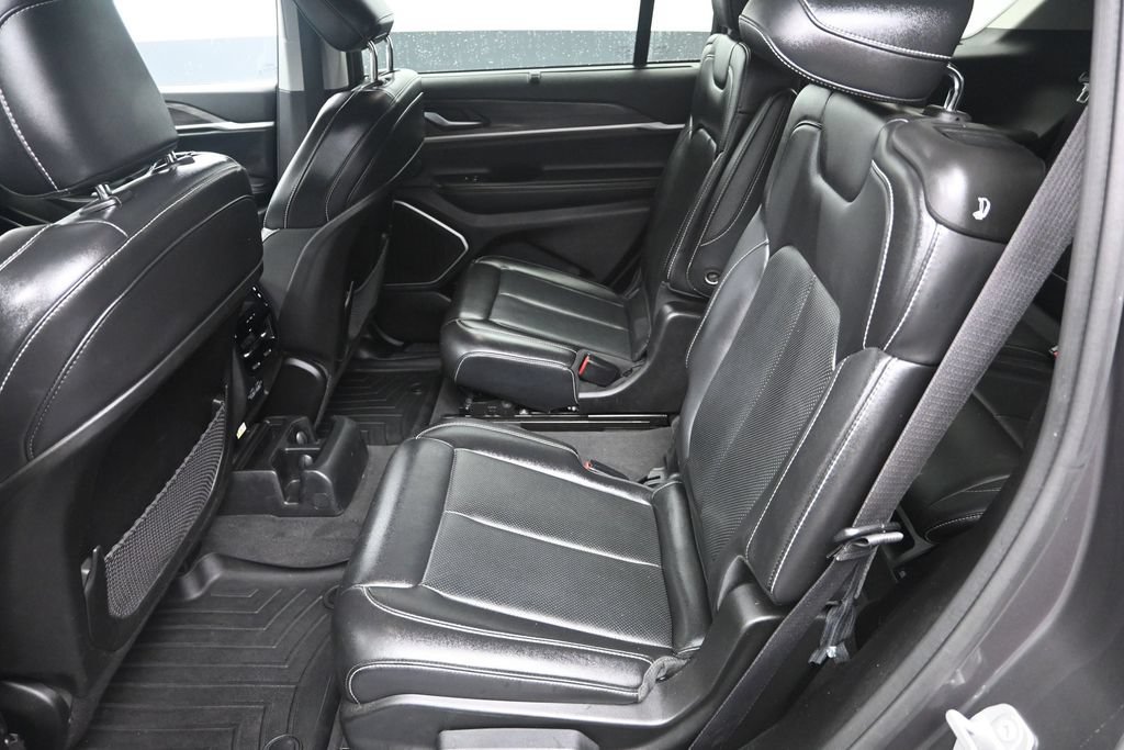 Used 2022 Jeep Grand Cherokee L Limited w/ Luxury Tech Group II AWD/4WD image 29