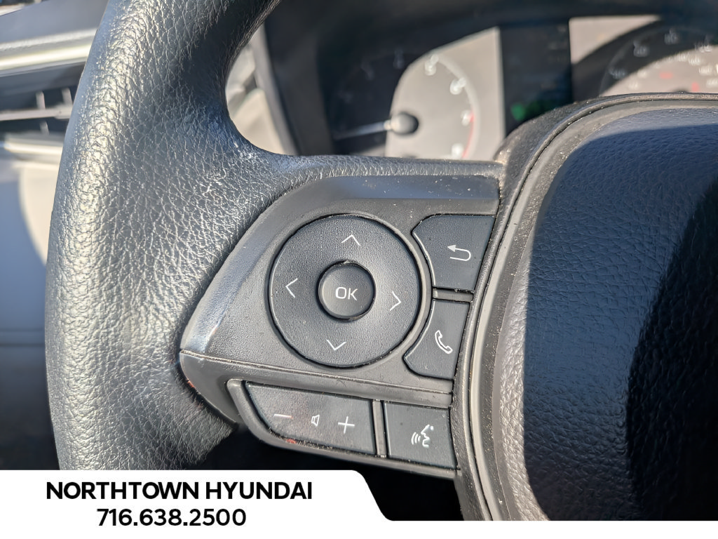Used 2024 Toyota Corolla Cross L AWD/4WD image 22
