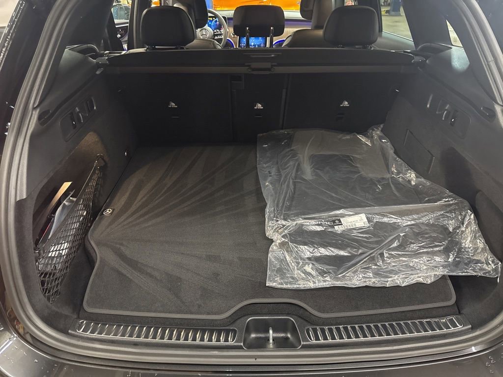 Used 2025 Mercedes-Benz GLC 350e image 22