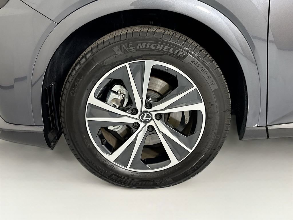 Used 2025 Lexus RX 350 FWD w/ Accessory Package image 30