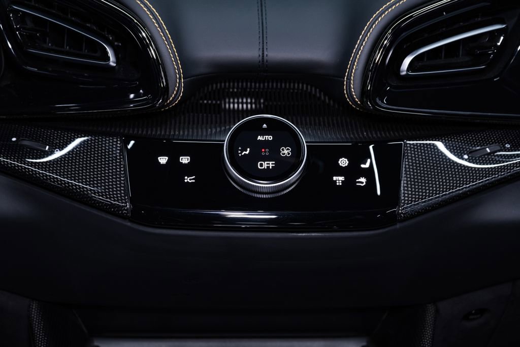 Used 2023 Ferrari Purosangue AWD/4WD image 55