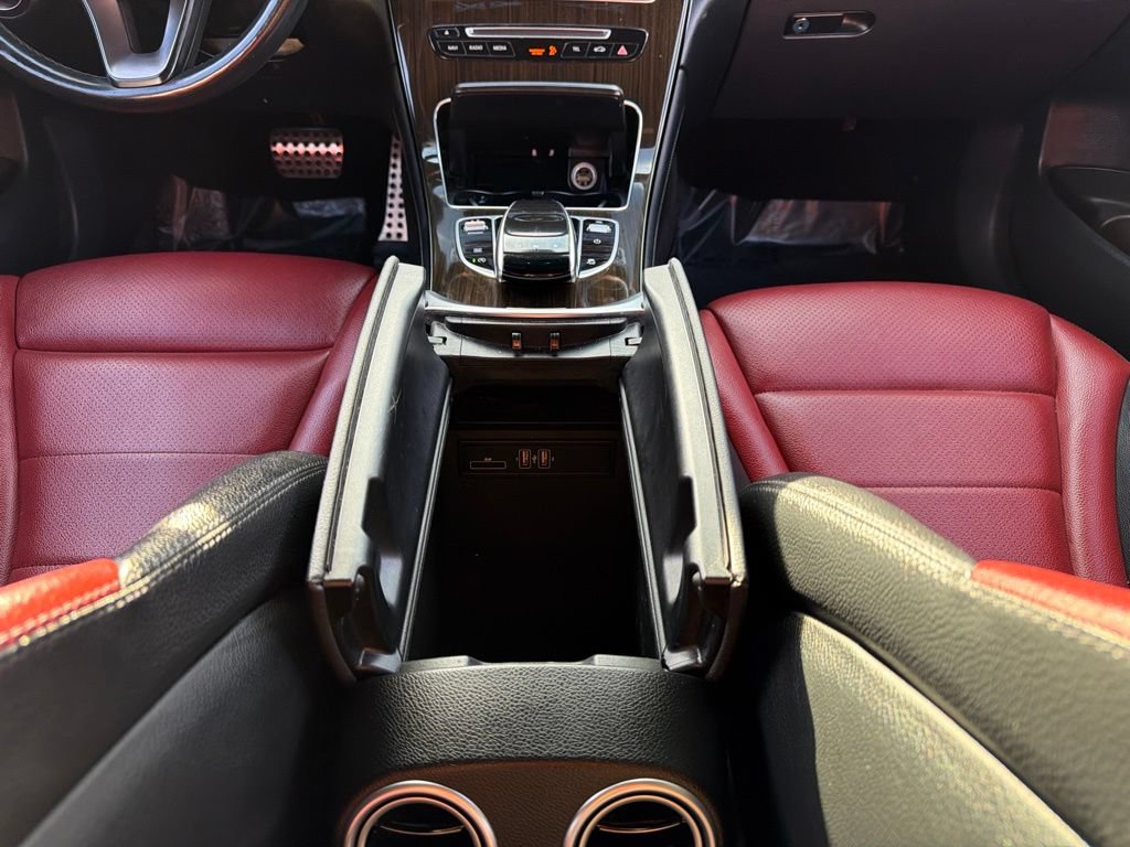 Used 2019 Mercedes-Benz GLC 300 4MATIC Coupe image 23