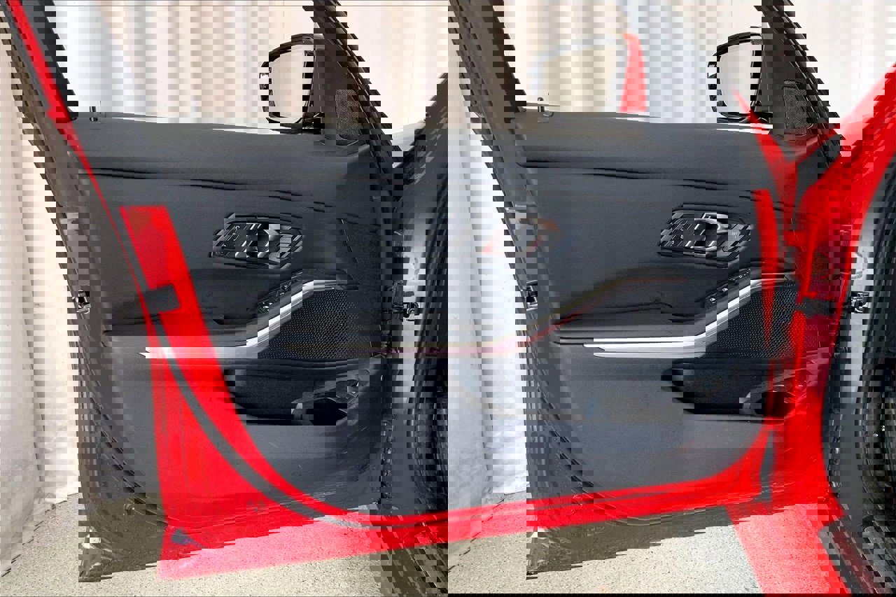 Used 2024 BMW 330i Sedan w/ Convenience Package image 21