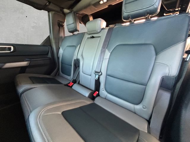 Used 2022 Ford Bronco Outer Banks w/ Sasquatch Package AWD/4WD image 28