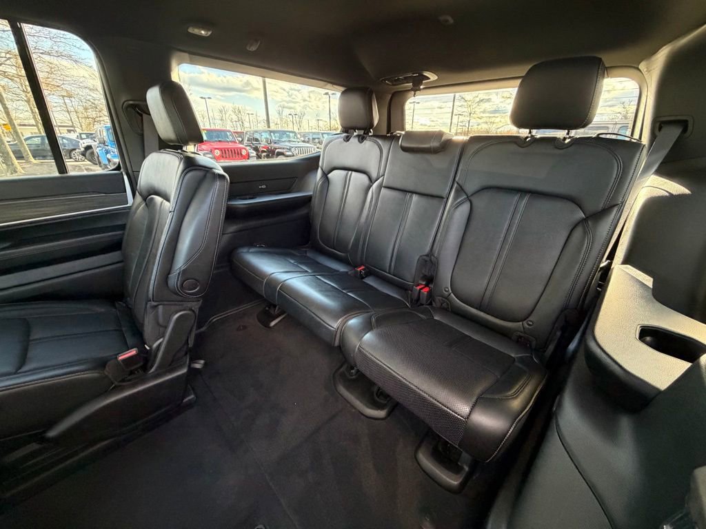 Certified 2024 Jeep Wagoneer Series II image 17