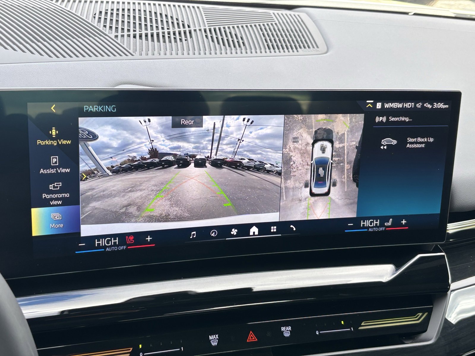 Used 2025 BMW 530i xDrive image 5