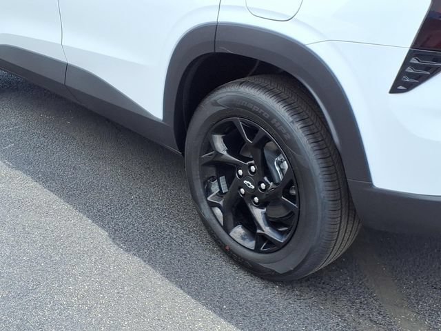 New 2026 Chevrolet Trax LT w/ Driver Confidence Package FWD image 12