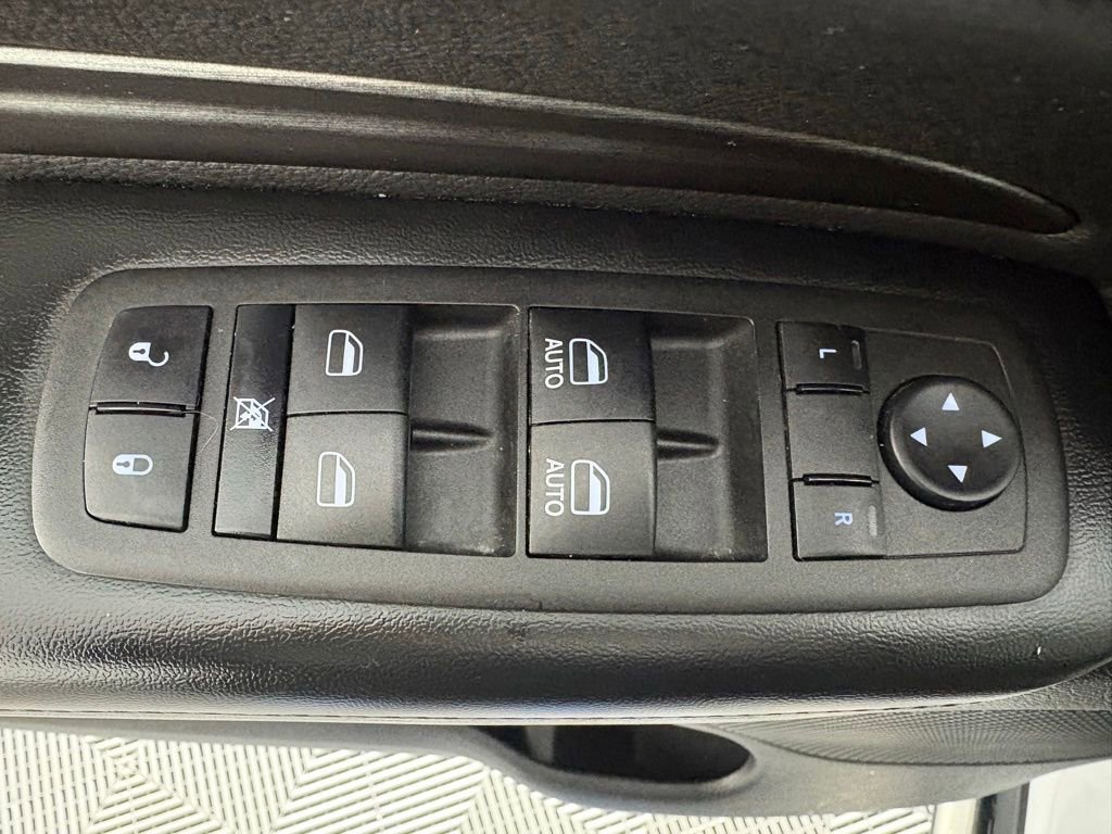 Used 2023 Dodge Durango SXT RWD image 17