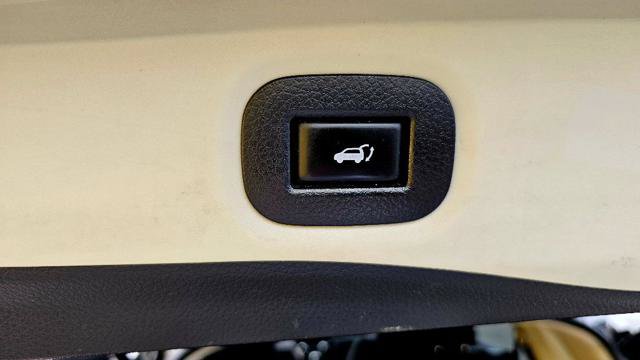 Used 2019 Nissan Rogue SV w/ Premium Package AWD/4WD image 45