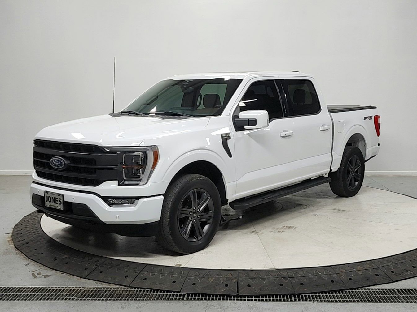 Used 2023 Ford F150 Lariat w/ Equipment Group 502A High AWD/4WD image 3