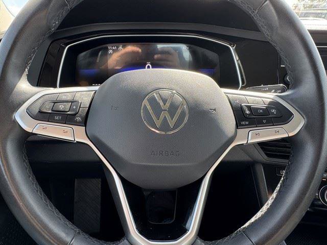 Used 2024 Volkswagen Jetta SE image 21