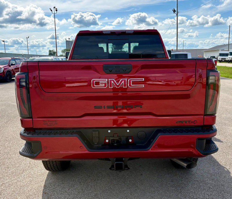 New 2026 GMC Sierra 2500 AT4 w/ AT4 Premium Plus Package AWD/4WD image 4