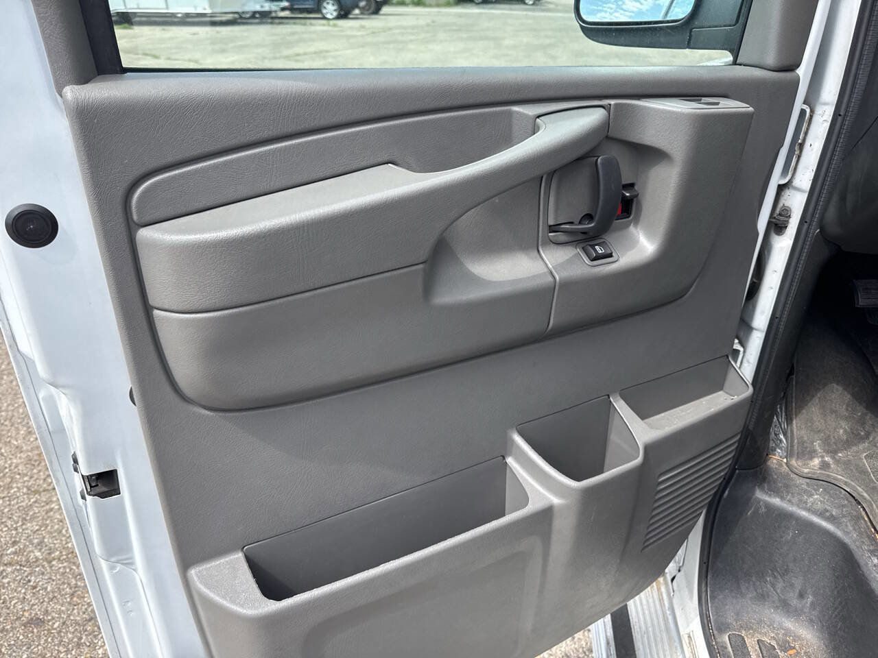 Used 2013 Chevrolet Express 3500 LT w/ LT Preferred Equipment Group RWD image 9