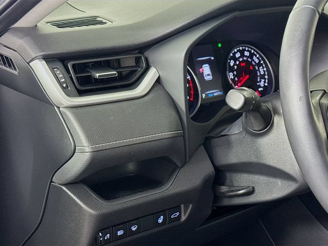 Certified 2022 Toyota RAV4 XLE Premium AWD/4WD image 20