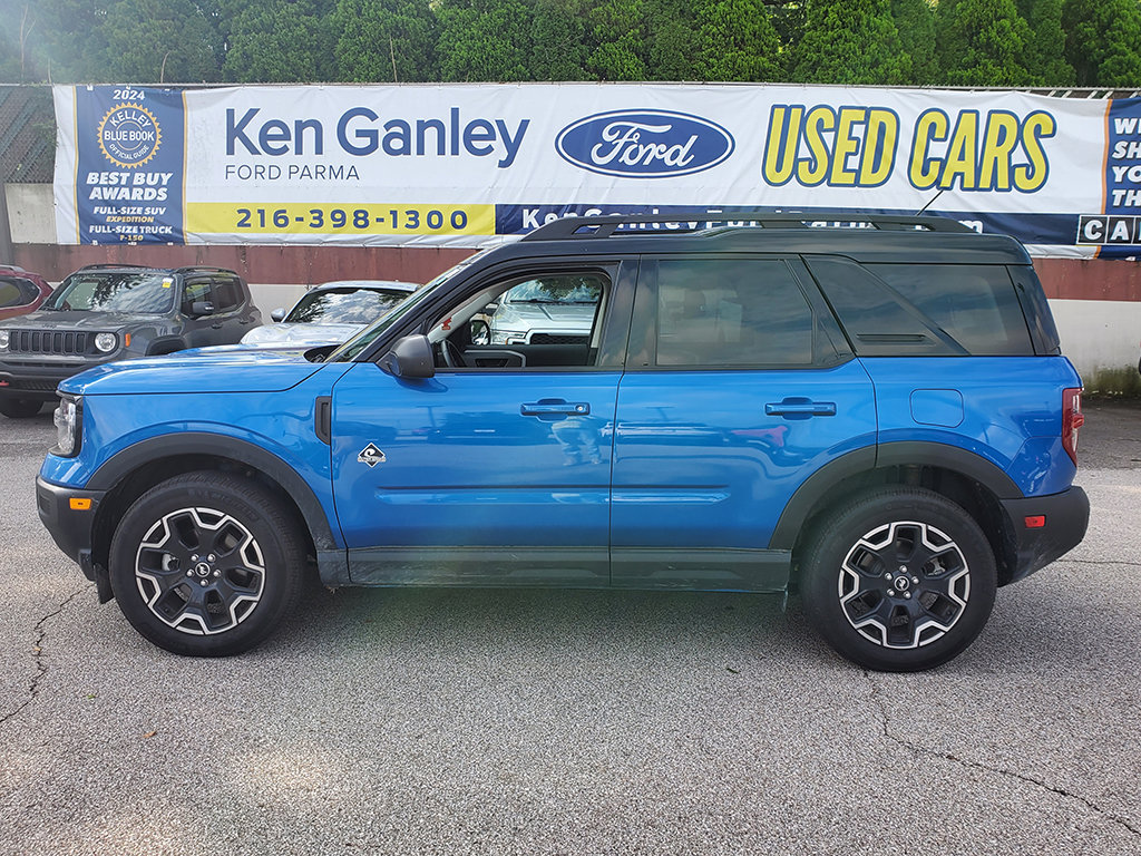 Used 2025 Ford Bronco Sport Outer Banks AWD/4WD image 3